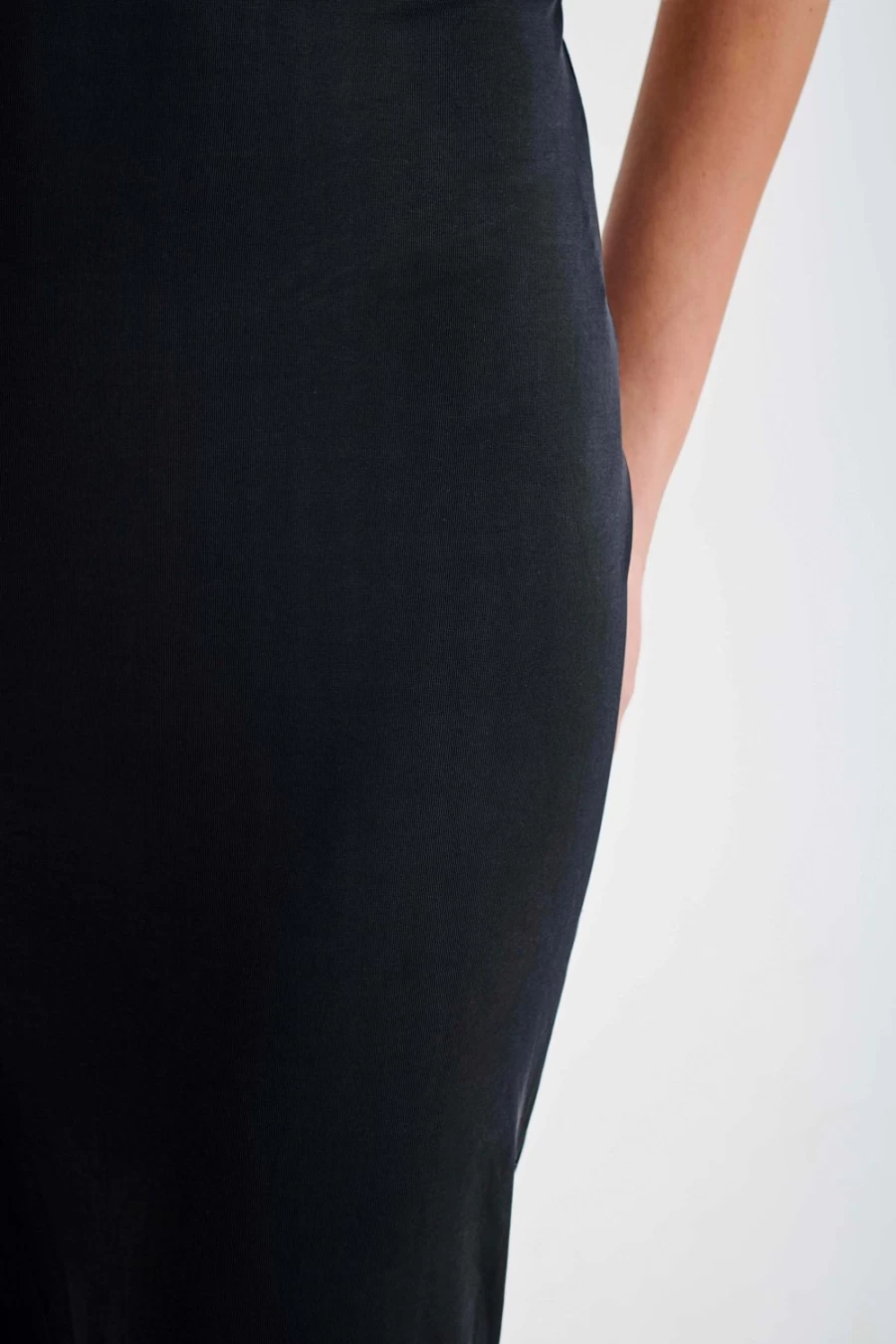 "MESHKI Charlene Women's Fashion Dress - Stylish & Elegant Outfit"