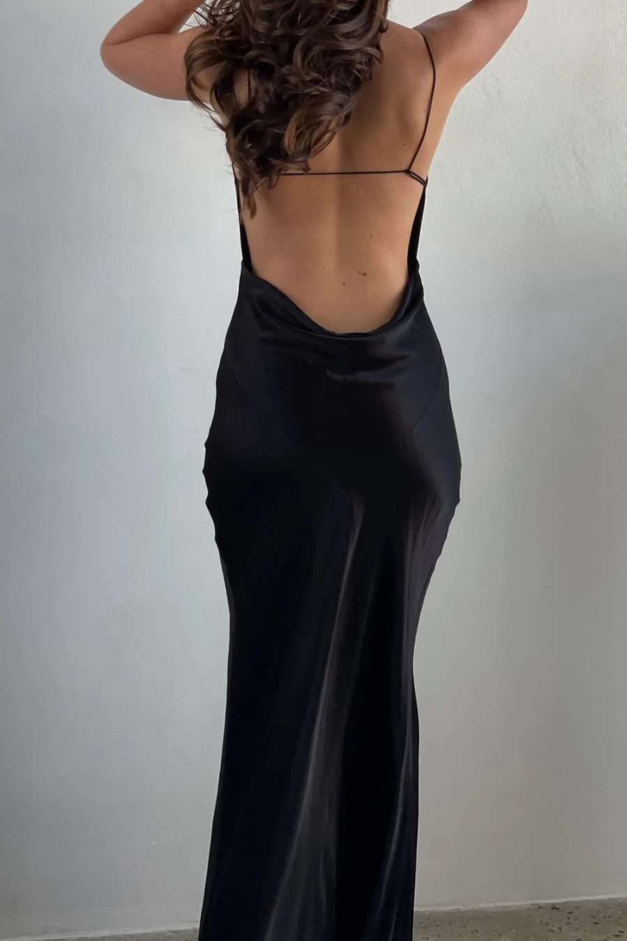 MESHKI Sadie Women's Fashion Dress - Elegant and Stylish Outfit for Every Occasion