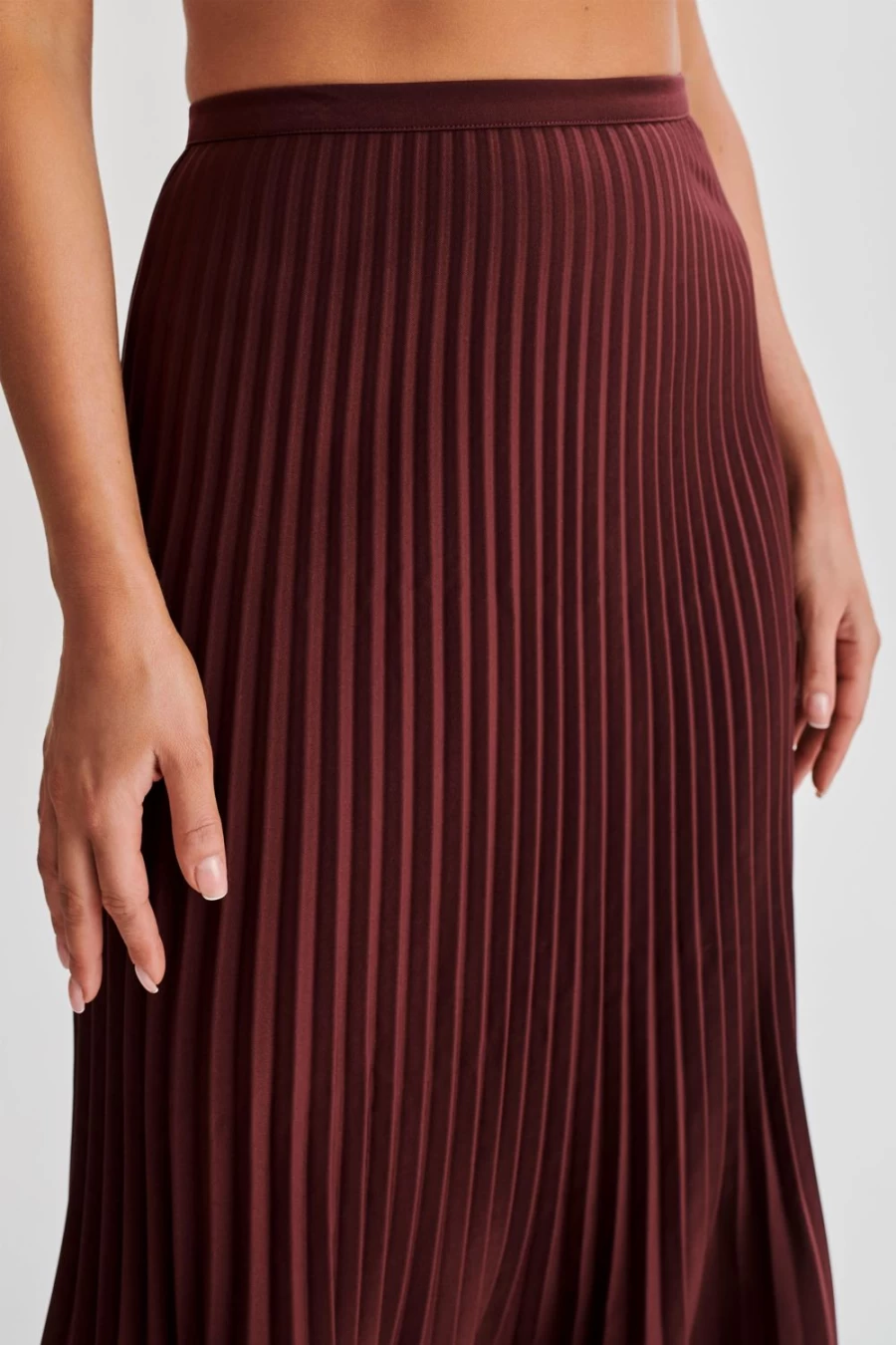 "Twyla Women's Fashion Dress by MESHKI | Stylish and Elegant Outfit"