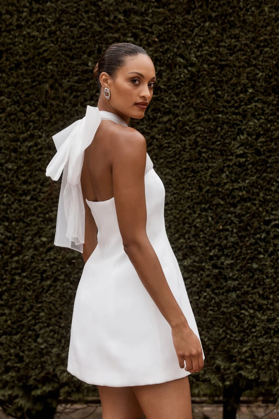 "Elegant MESHKI Maryam Dress for Women - Stylish and Sophisticated Fashion"