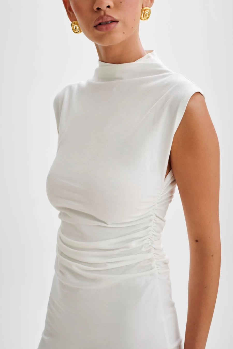 "MESHKI Melania Women's Fashion Dress - Stylish & Elegant Outfit"